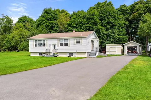 34 Scribner St, Patten, ME 04765