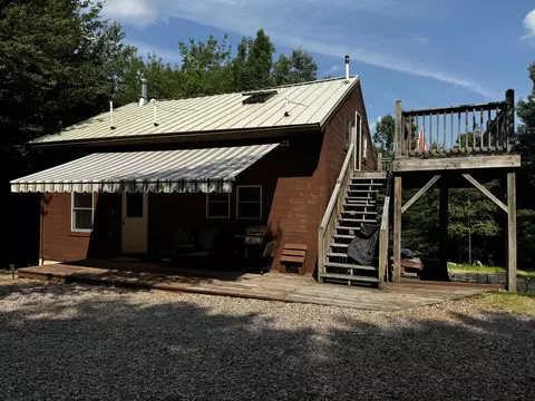 33 Railroad Dr, Sumner, ME 04292