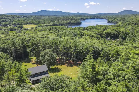 48 Wentworth Rd, Lincolnville, ME 04849