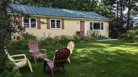 67 Clinton Ave, Northport, ME 04849