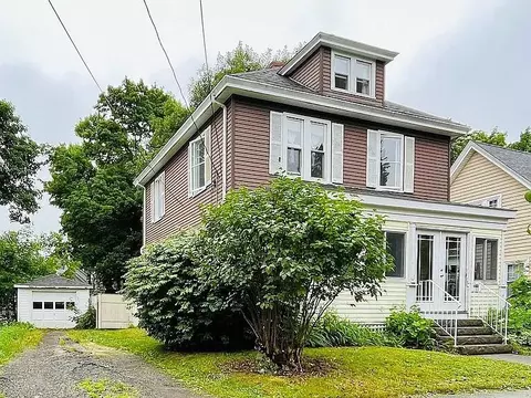 196 Elm St, Bangor, ME 04401