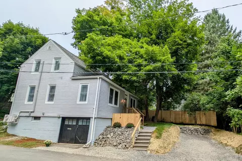 15 Highland Ln, Bangor, ME 04401
