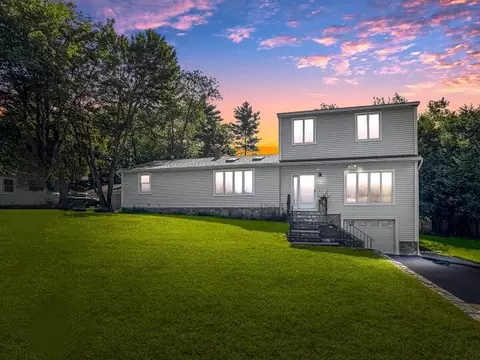 78 Continental Dr, Portland, ME 04103