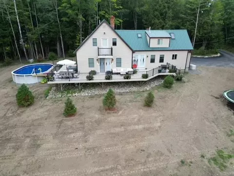 67 Tacconet Rd, Palmyra, ME 04965