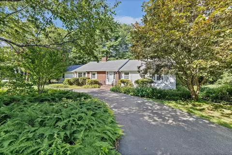 350 Cousins St, Yarmouth, ME 04096