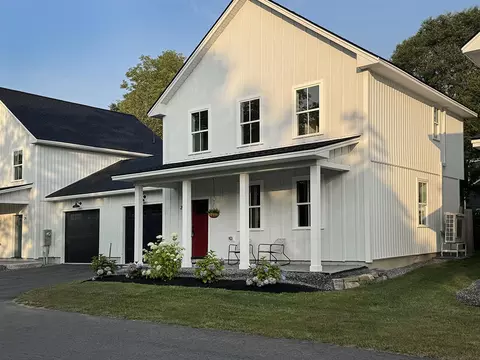 25 Magnolia Ln #25, Gardiner, ME 04345