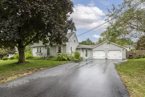 52 Lester Dr, Portland, ME 04103