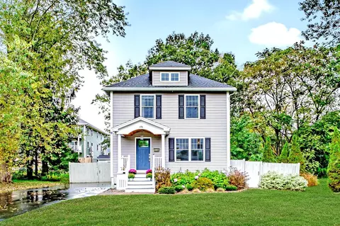 149 Sherwood St, Portland, ME 04103
