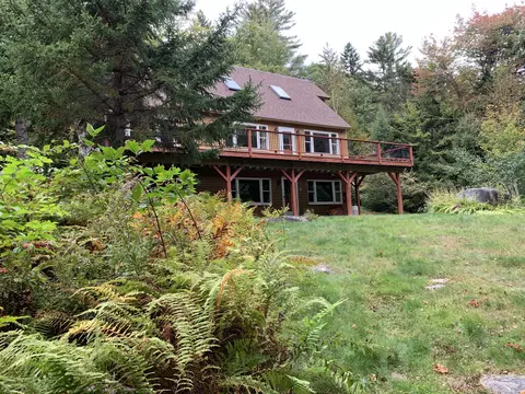 43 Mountain View Rd, Newry, ME 04261