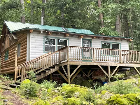 46 Hoyt Is, Belgrade, ME 04917