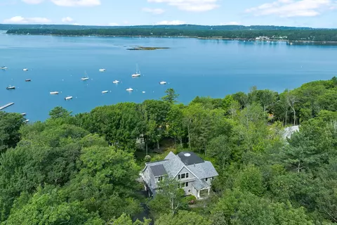 78 Seal Ln, Yarmouth, ME 04096