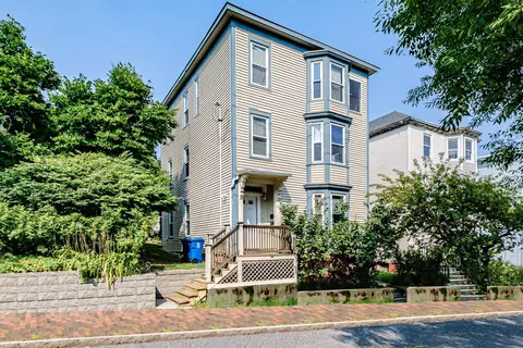 31 Sheridan St, Portland, ME 04101