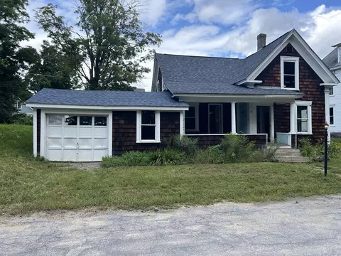 16 Depot St, West Paris, ME 04289