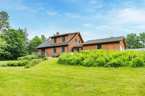 37 Dry Moon Ln, Blue Hill, ME 04614