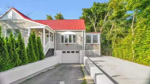 812 Washington Ave, Portland, ME 04103