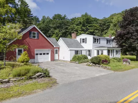 524 Cathance Rd, Topsham, ME 04086