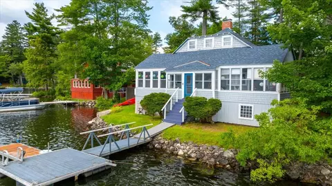 69 Welchs Point Rd, Winthrop, ME 04364