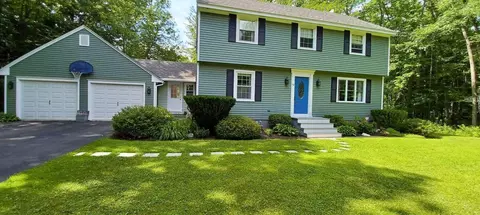 10 Warren Ter, Winslow, ME 04901