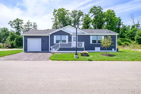 136 Settlement Loop, Kittery, ME 03904