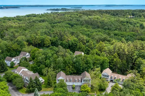 4 Amy Ln #4, Cumberland, ME 04021