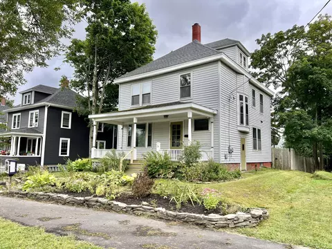 3 Royal Rd, Bangor, ME 04401