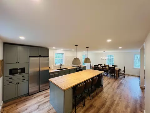 646 Ellsworth Rd, Blue Hill, ME 04614