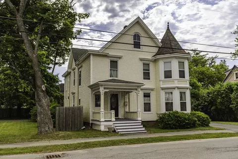 135 Forest Ave, Bangor, ME 04401