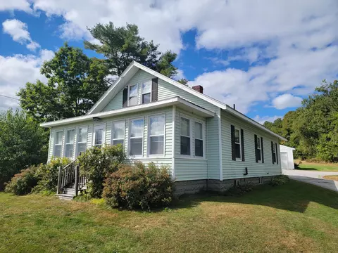 490 Main Rd N, Hampden, ME 04444
