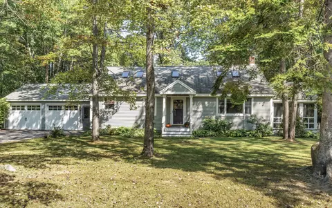 32 Goldeneye Dr, Topsham, ME 04086