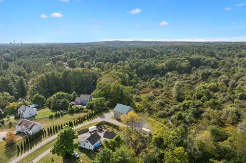 710 E Bridge St, Westbrook, ME 04092