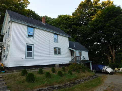 19 Gilmore St, Brewer, ME 04412
