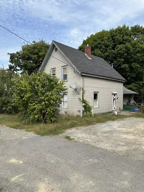 327 Ohio St, Bangor, ME 04401