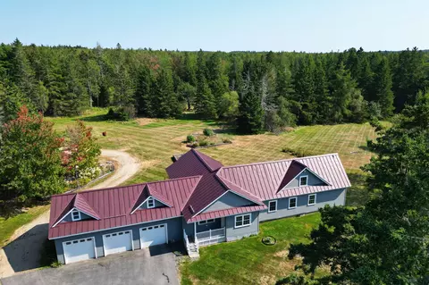 216 Point Rd, Hancock, ME 04640