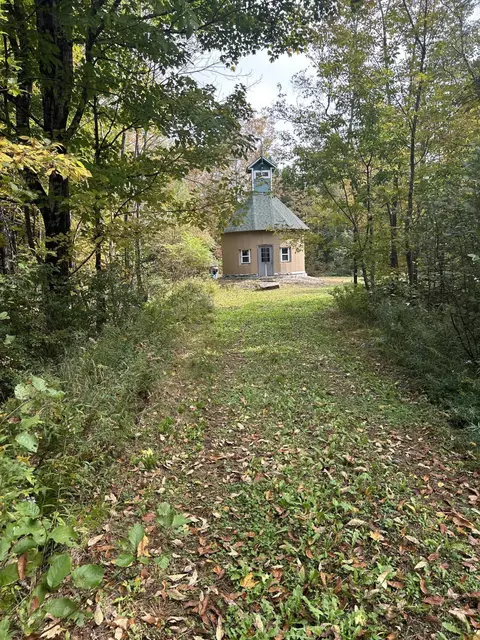 55 Lovejoy Rd, Salem Twp, ME 04983