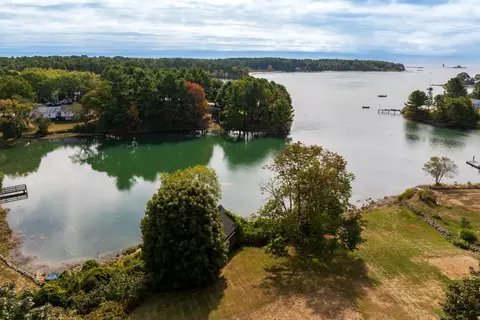 134 Pepperrell Rd, Kittery Point, ME 03905