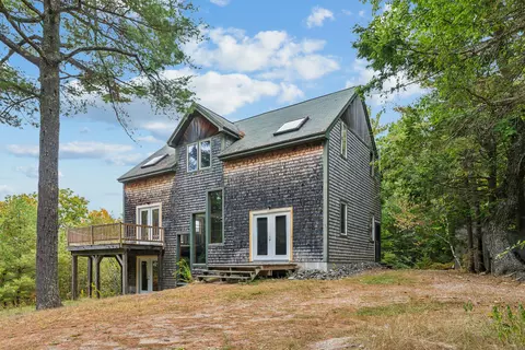 622 Old Stage Rd, Woolwich, ME 04579