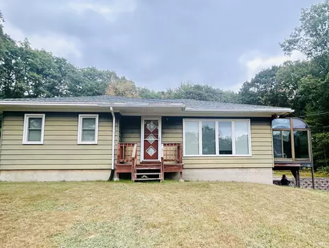192 Foreside Rd, Topsham, ME 04086