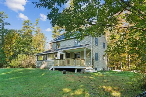 8 Leeward Cove Rd, Brunswick, ME 04011