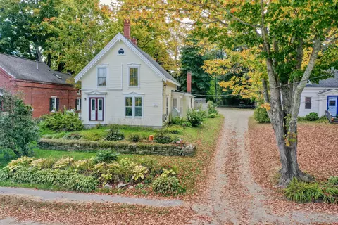 11 Congress St, Belfast, ME 04915