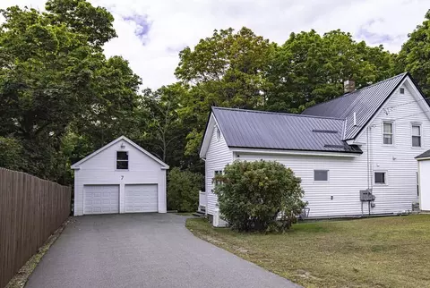 7 Holyoke St, Brewer, ME 04412 photo 1
