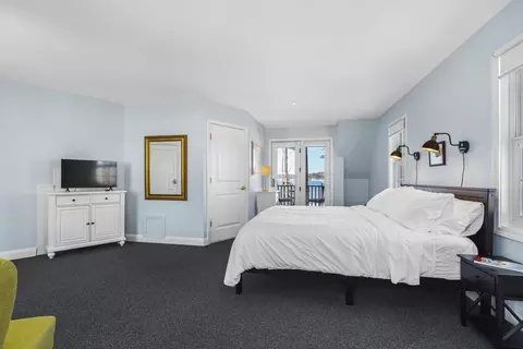 Bedroom - 306 Eddy Rd #307, Edgecomb, ME 04556 photo 4 of 8