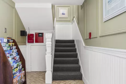 Entry Way - 306 Eddy Rd #307, Edgecomb, ME 04556 photo 2 of 4