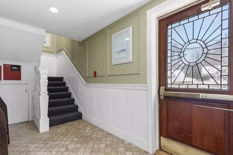 Entry Way - 306 Eddy Rd #307, Edgecomb, ME 04556 photo 1 of 4