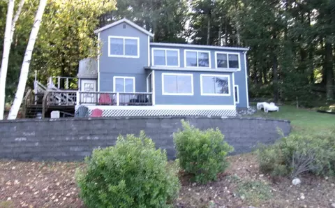 59 East Shore Dr, Limerick, ME 04048