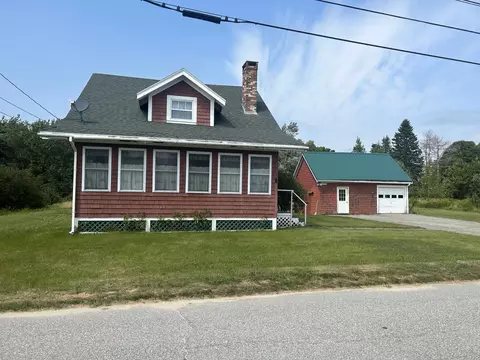 35 Cottage St, Milbridge, ME 04658