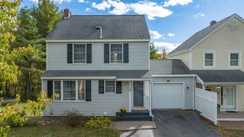 10 Summit Cir, Westbrook, ME 04092
