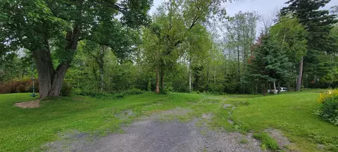 M5 L142c&b Maple Street, Madawaska, ME 04756