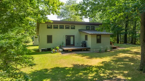 13 Hemlock Ave, York, ME 03909
