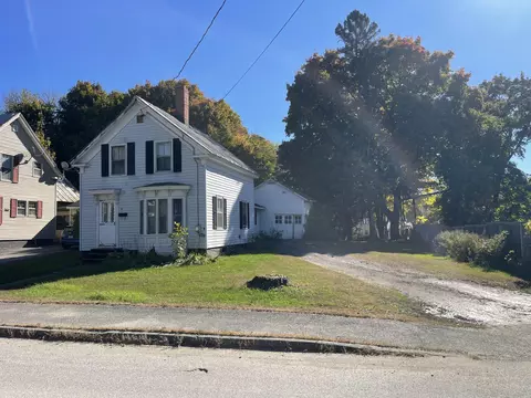 11 East St, Skowhegan, ME 04976