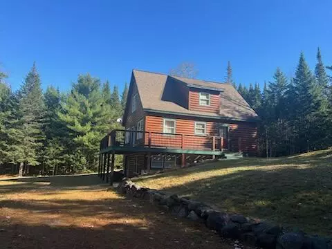 27 Countryside Ln, Bethel, ME 04217